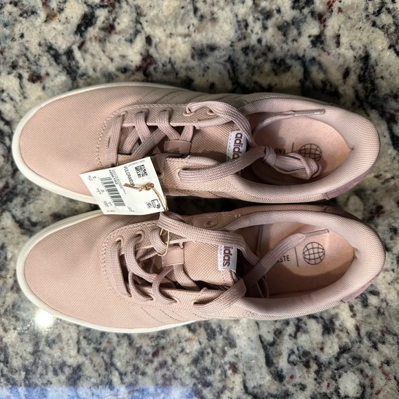 Adidas NWT VULC RAID3R LIFESTYLE
SKATEBOARDING 3-STRIPES
BRANDING - womens - Picture 4 of 7